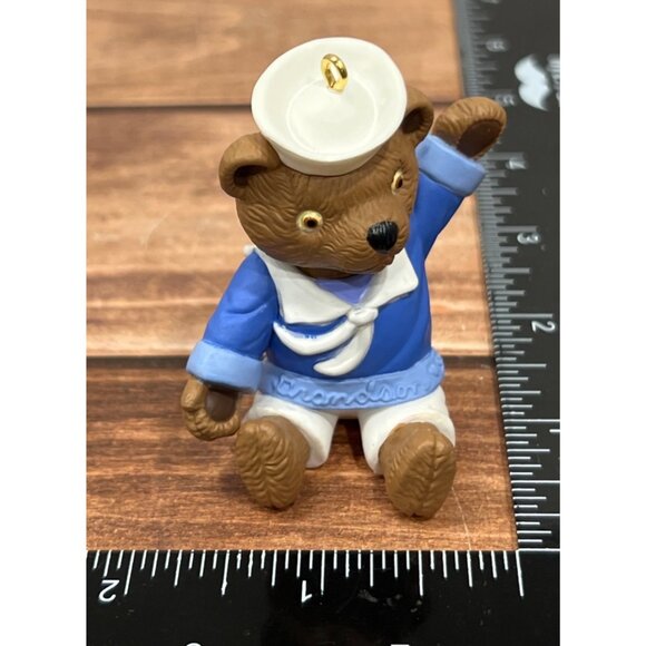 1998 HALLMARK KEEPSAKE ORNAMENT QX6676 GRANDSON SAILOR TEDDY BEAR - Picture 8 of 10
